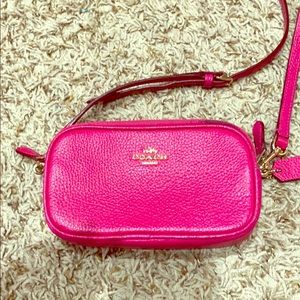 Small pink crossbody